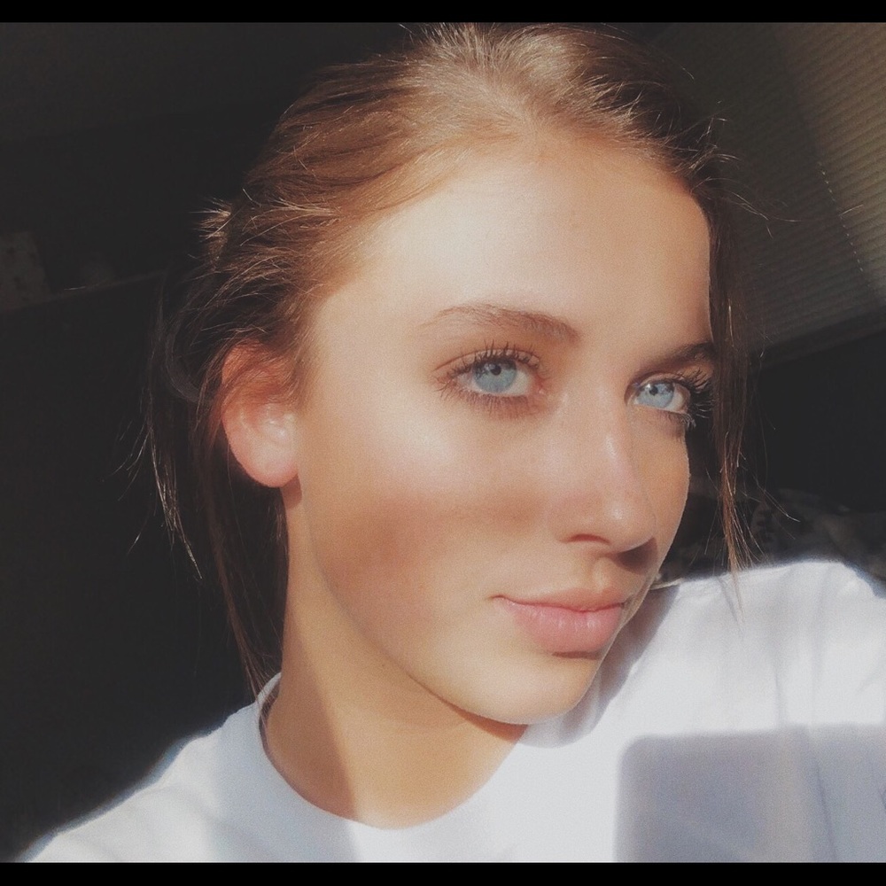 Meet your Posher, Alexa